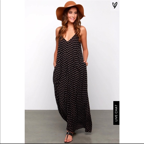 Lulus Dresses & Skirts - LuLus ‘YOURS TULE’ BLACK FLORAL PRINT MAXI DRESS